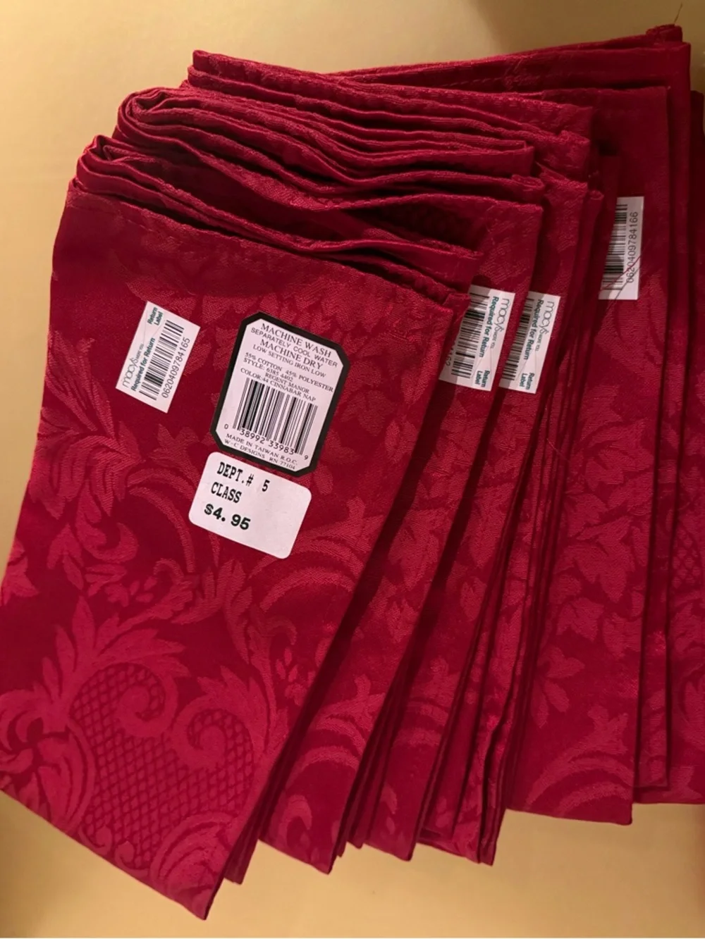 Regent Manor 66x118 Oblong Tablecloth Red Damask Banquet + 6 Napkins Set